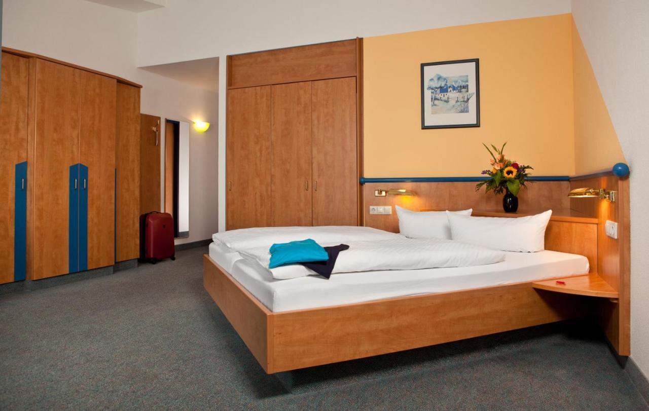 Hotel Spree-idyll Berlijn Kamer foto
